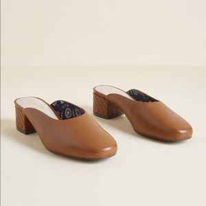 NWOT Seychelles Chorus Mule in Cognac